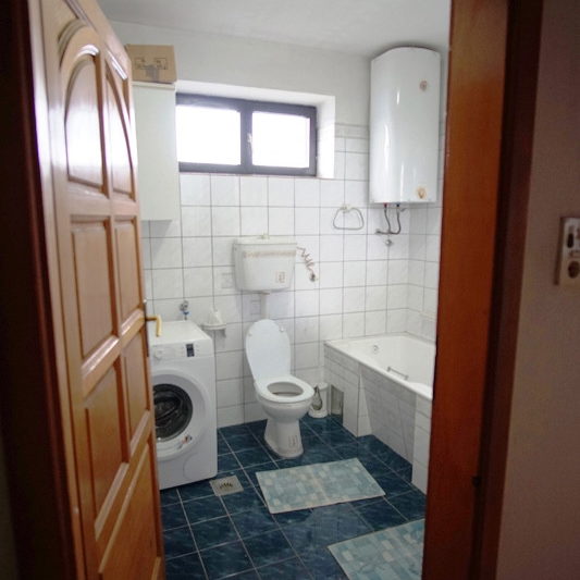 Kuća na prodaju, Nadalj, Srbobran, 290m², 154.500 €