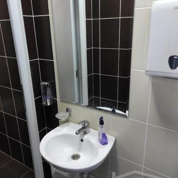 Lokal na prodaju, Centar, Novi Sad, 1800m², 772.500 €