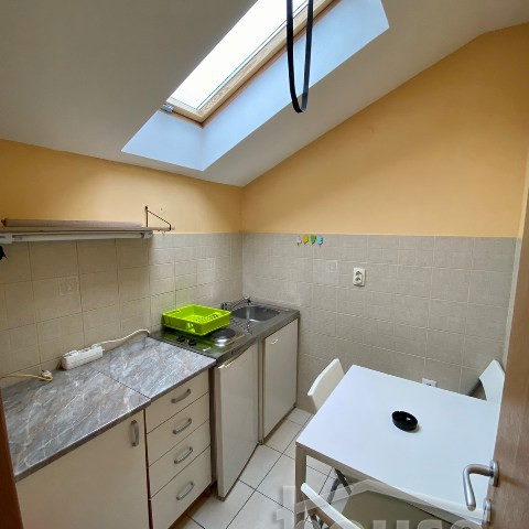 Stan Izdavanje Novi Sad  25 m2