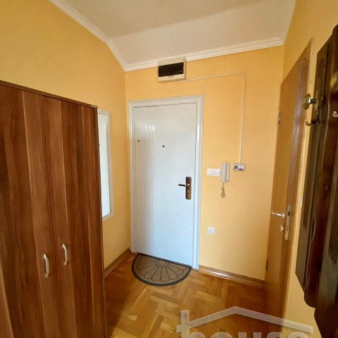 Stan Izdavanje Novi Sad  25 m2