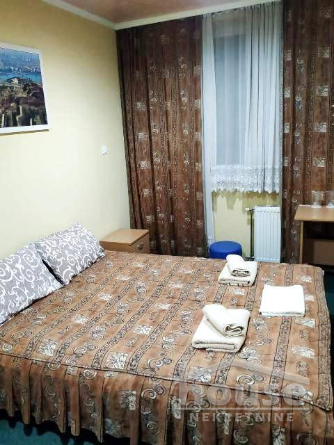 7 Četvorosoban stan na prodaju, Nova Detelinara, Novi Sad, 89m², 137.500 €