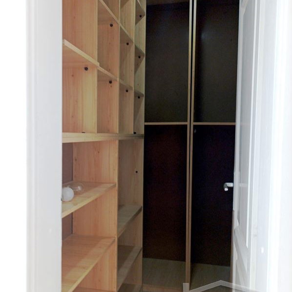 Kuća za izdavanje, Nova Detelinara, Novi Sad, 300m², 3.800 €/mes