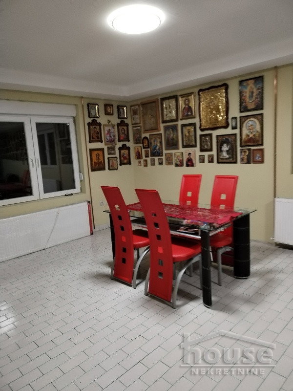 Kuća Prodaja Novi Sad  300 m2