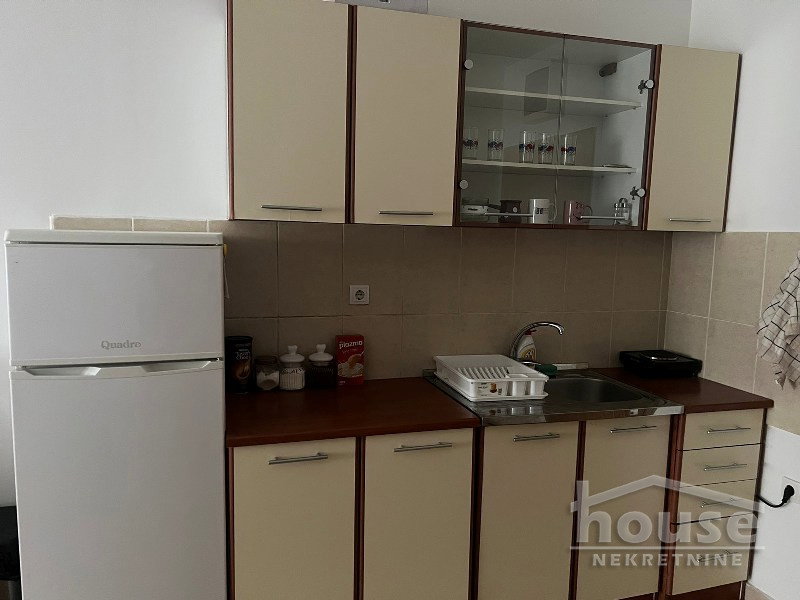 Stan Izdavanje Novi Sad  25 m2