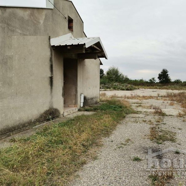 Lokal Izdavanje Novi Sad  150 m2