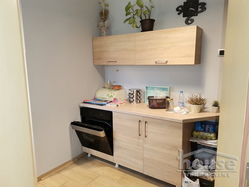 Kuća za izdavanje, Sajlovo, Novi Sad, 311m², 3.500 €/mes