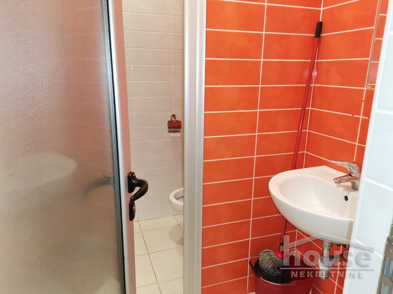 IMG-20201203-111714 Lokal za izdavanje, Novo Naselje, Novi Sad, 400m², 3.200 €/mes