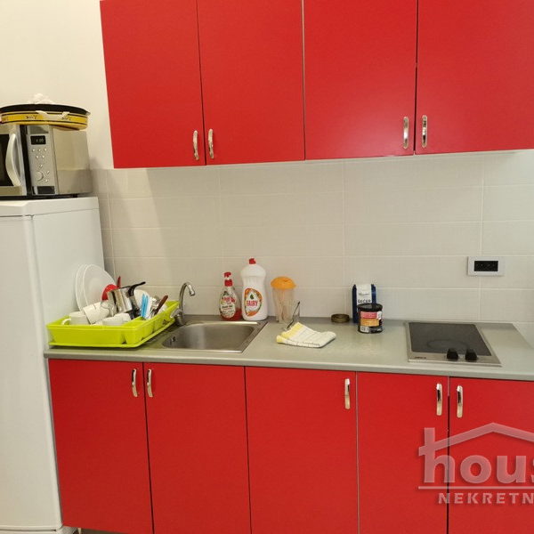 Lokal za izdavanje, Novo Naselje, Novi Sad, 400m², 3.200 €/mes