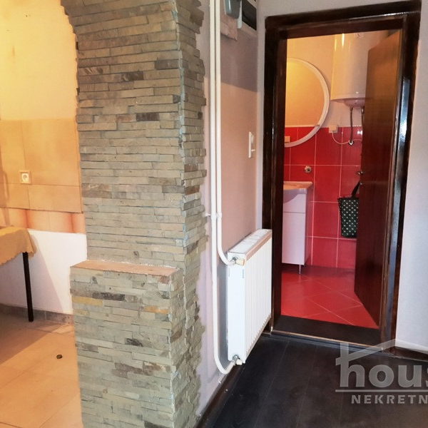 Kuća Prodaja Novi Sad  370 m2