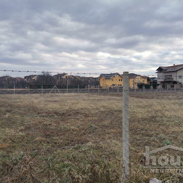Plac Prodaja Novi Sad  704 m2