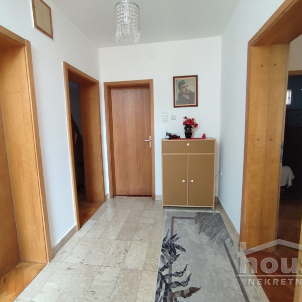 Kuća Prodaja Novi Sad  380 m2