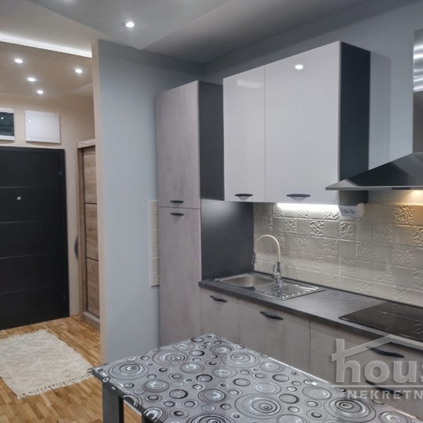 Stan Izdavanje Novi Sad  25 m2