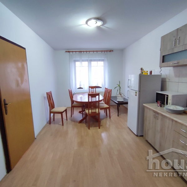 Kuća Prodaja Novi Sad  300 m2