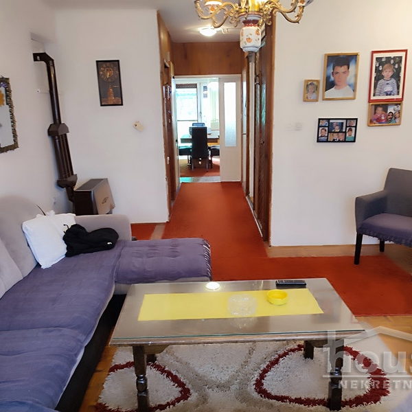 Kuća Prodaja Novi Sad  210 m2