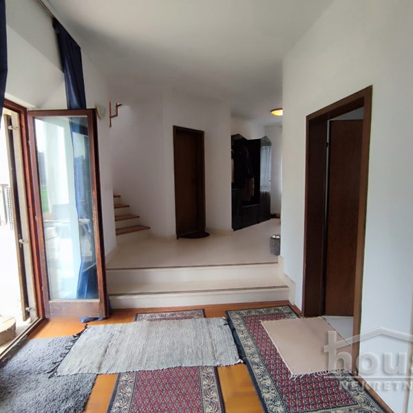 Kuća Prodaja Novi Sad  250 m2