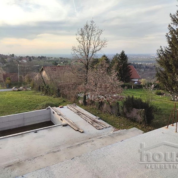 Kuća Prodaja Novi Sad  266 m2
