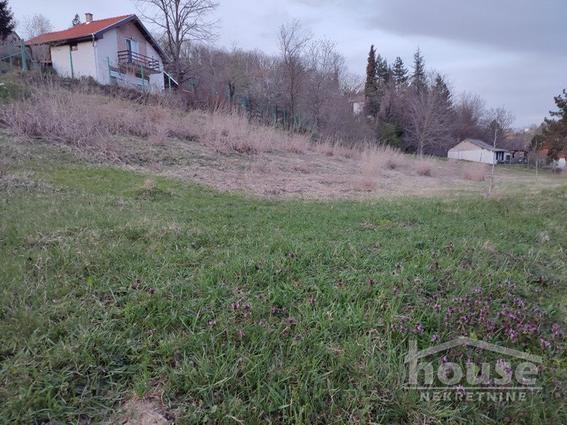 Plac Prodaja Novi Sad  1718 m2