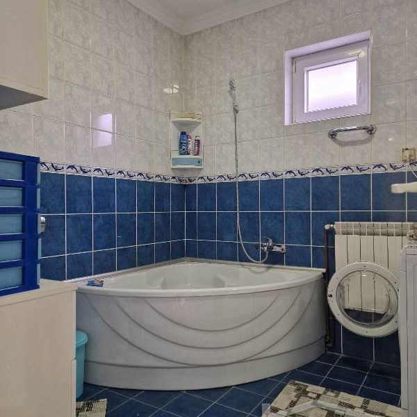 Kuća Prodaja Novi Sad  250 m2