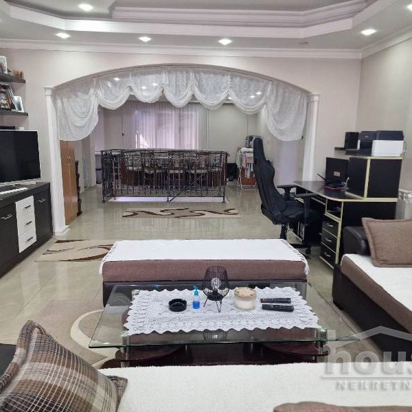 Kuća Prodaja Novi Sad  250 m2