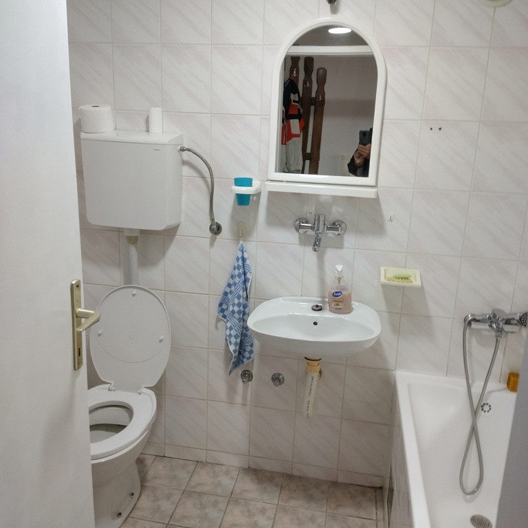 Jednoiposoban stan za izdavanje, Avijatičarsko Naselje, Novi Sad, 39m², 300 €/mes