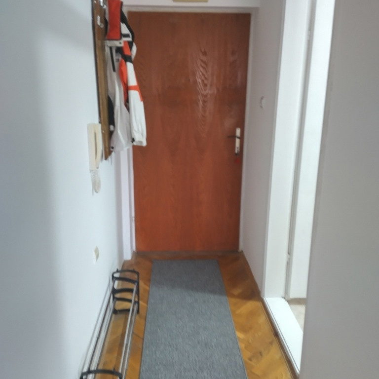 Stan Izdavanje Novi Sad  39 m2