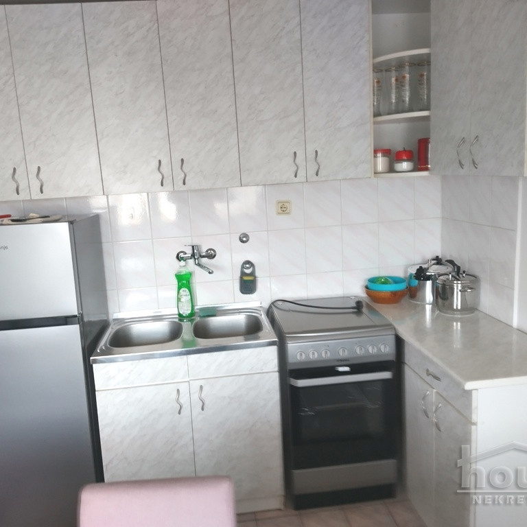 Stan Izdavanje Novi Sad  39 m2