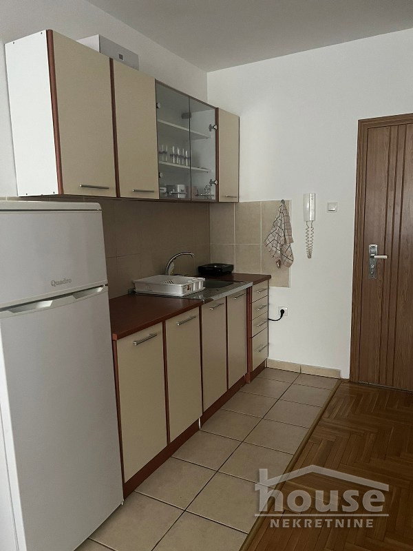 Stan Izdavanje Novi Sad  25 m2