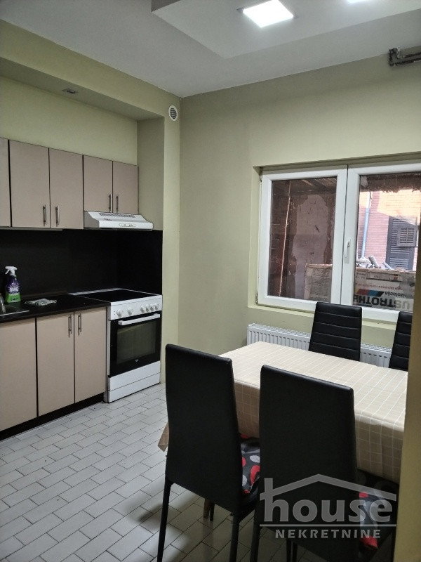 Kuća Prodaja Novi Sad  300 m2