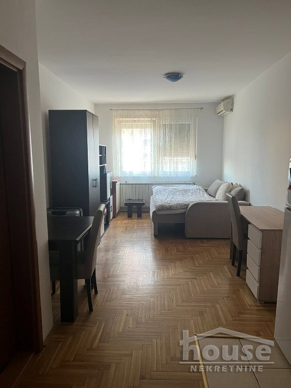 Stan Izdavanje Novi Sad  25 m2