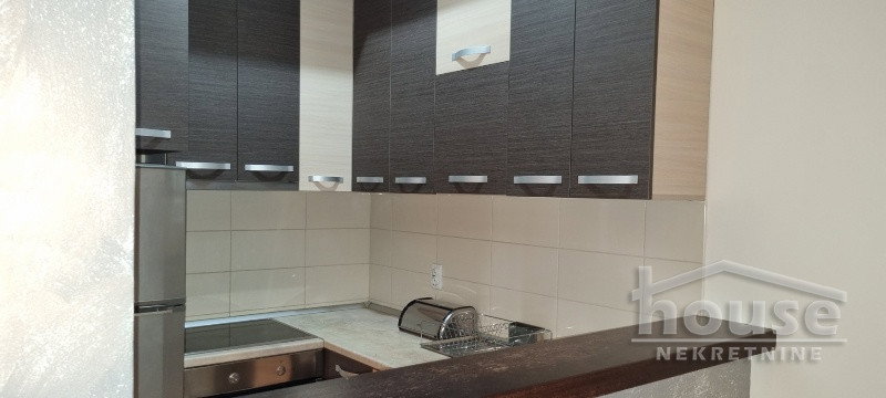 Dvosoban stan za izdavanje, Bulevar Oslobođenja, Novi Sad, 47m², 500 €/mes