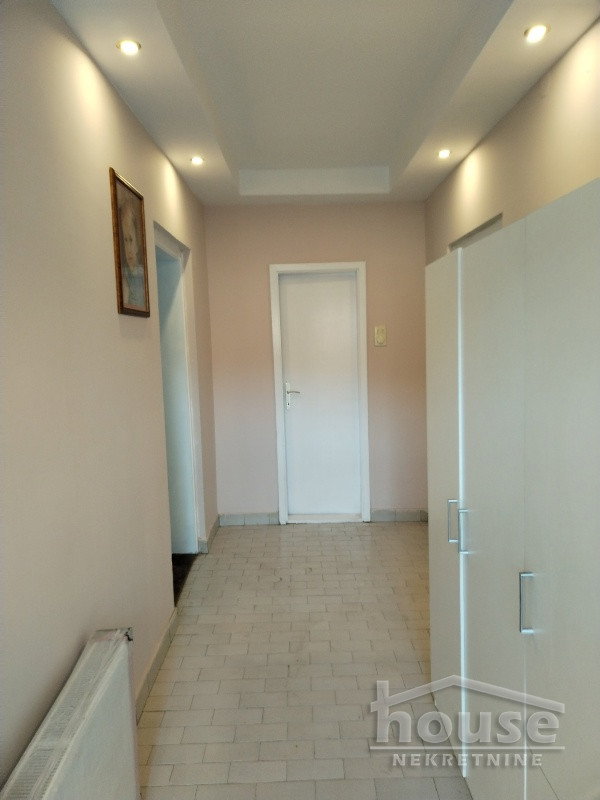 Kuća na prodaju, Rakovac, Beočin, 300m², 329.600 €