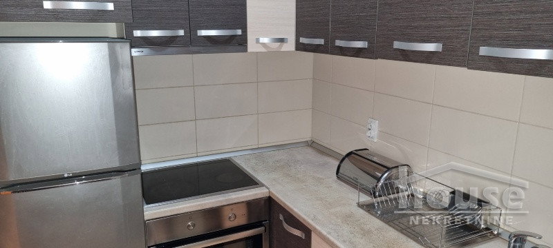 Stan Izdavanje Novi Sad  47 m2