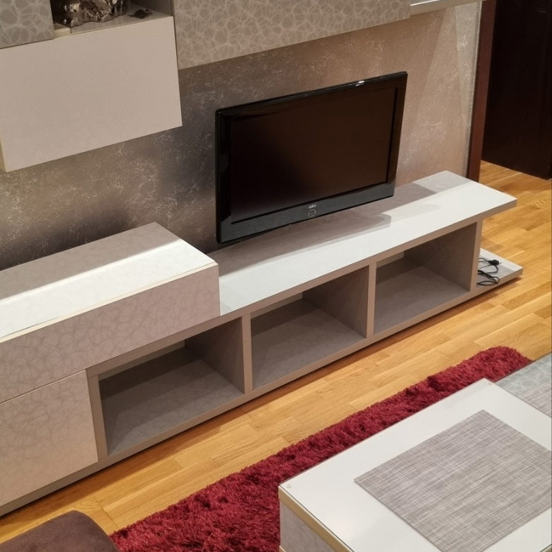 Dvosoban stan za izdavanje, Bulevar Oslobođenja, Novi Sad, 47m², 500 €/mes