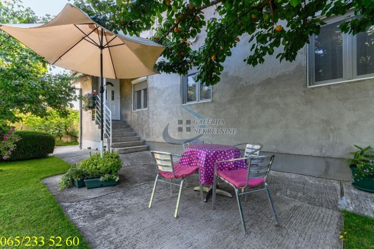 Kuća na prodaju, Borča, Beograd, 247m², 470.000 €