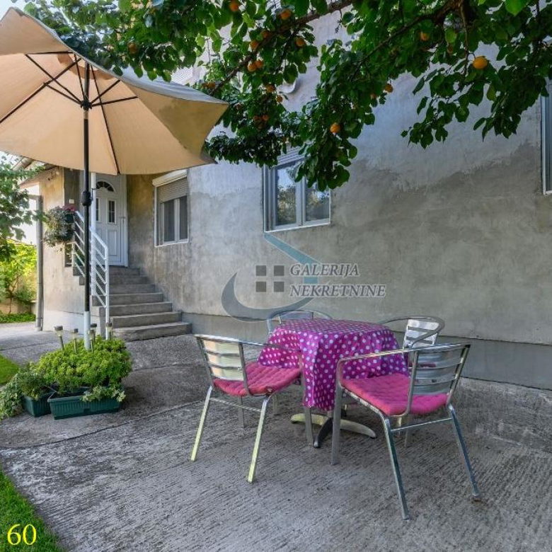 Kuća na prodaju, Borča, Beograd, 247m², 470.000 €