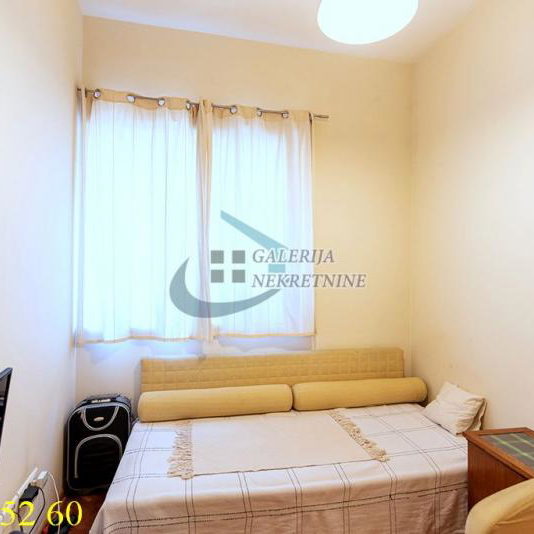 Petosoban stan na prodaju, FON, Beograd, 375m², 980.000 €