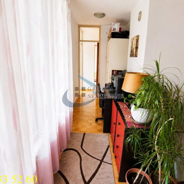 Troiposoban stan na prodaju, Labudovo Brdo, Beograd, 95m², 270.000 €