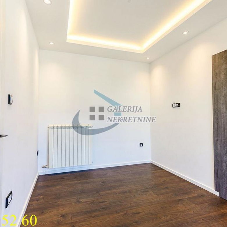 Petosoban stan za izdavanje, Banovo Brdo, Beograd, 195m², 2.500 €/mes
