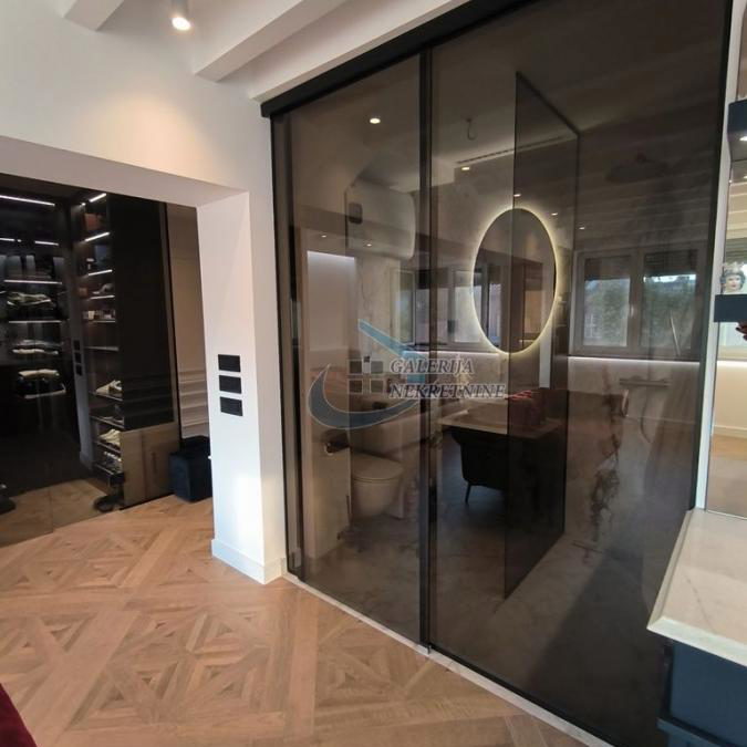 Jednosoban stan na prodaju, Terazije, Beograd, 38m², 1. sprat, 247.000 €