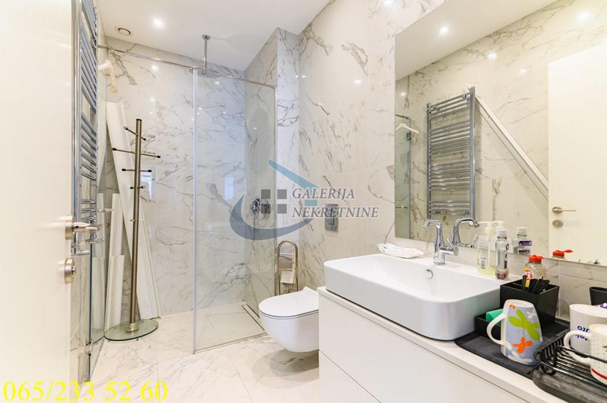 Trosoban stan na prodaju, Blok 65, Beograd, 95m², 530.000 €