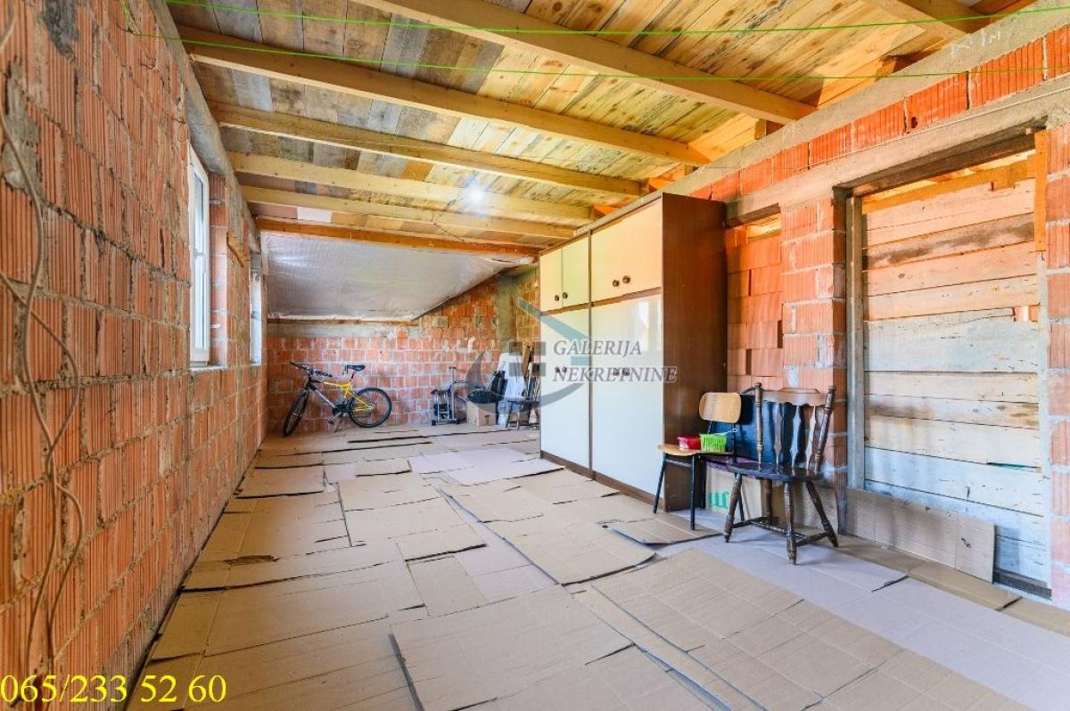 Kuća na prodaju, Borča, Beograd, 247m², 470.000 €