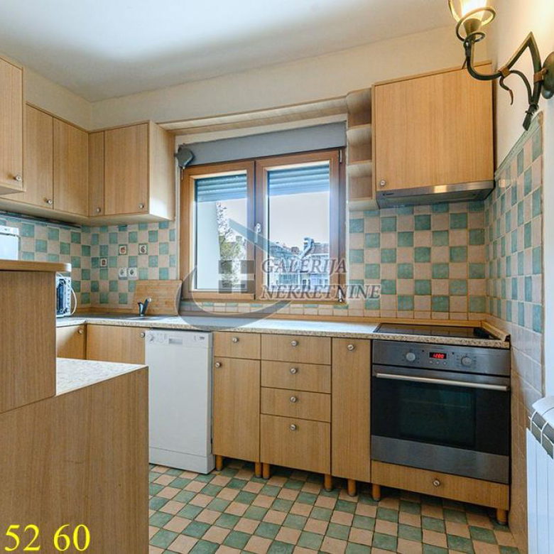 Trosoban stan na prodaju, Atelje 212, Beograd, 78m², 4. sprat, 315.000 €