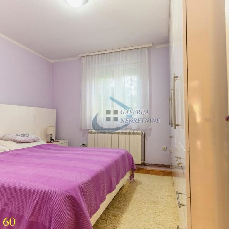 Kuća na prodaju, Borča, Beograd, 247m², 470.000 €