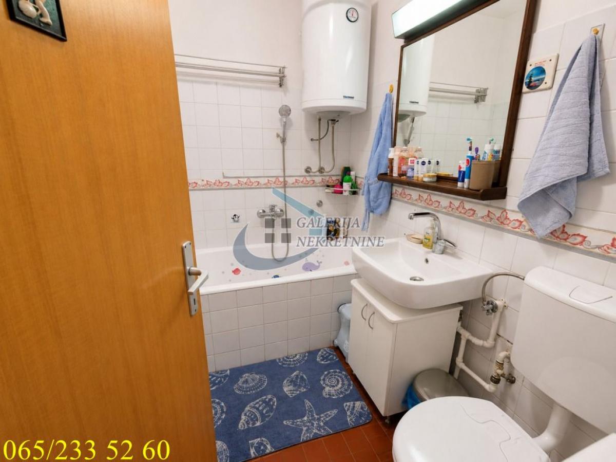 Troiposoban stan na prodaju, Labudovo Brdo, Beograd, 95m², 270.000 €