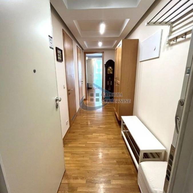 Trosoban stan na prodaju, Blok 67 – Belville, Beograd, 106m², 380.000 €