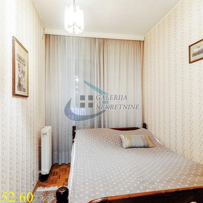 Troiposoban stan na prodaju, Karađorđev Park, Beograd, 73m², 299.000 €