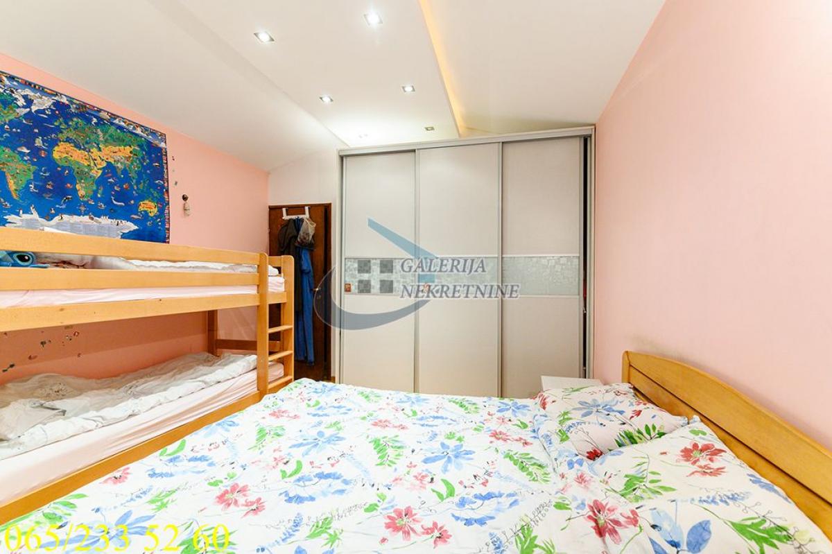 actionimagesite31agencygalerijanekimg5qgrom2f04-9 Trosoban stan na prodaju, Karaburma, Beograd, 72m², 4. sprat, 155.000 €
