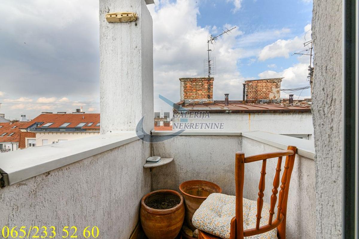 Trosoban stan na prodaju, Atelje 212, Beograd, 78m², 4. sprat, 315.000 €