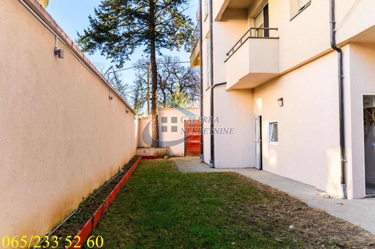 Petosoban stan za izdavanje, Banovo Brdo, Beograd, 195m², 2.500 €/mes