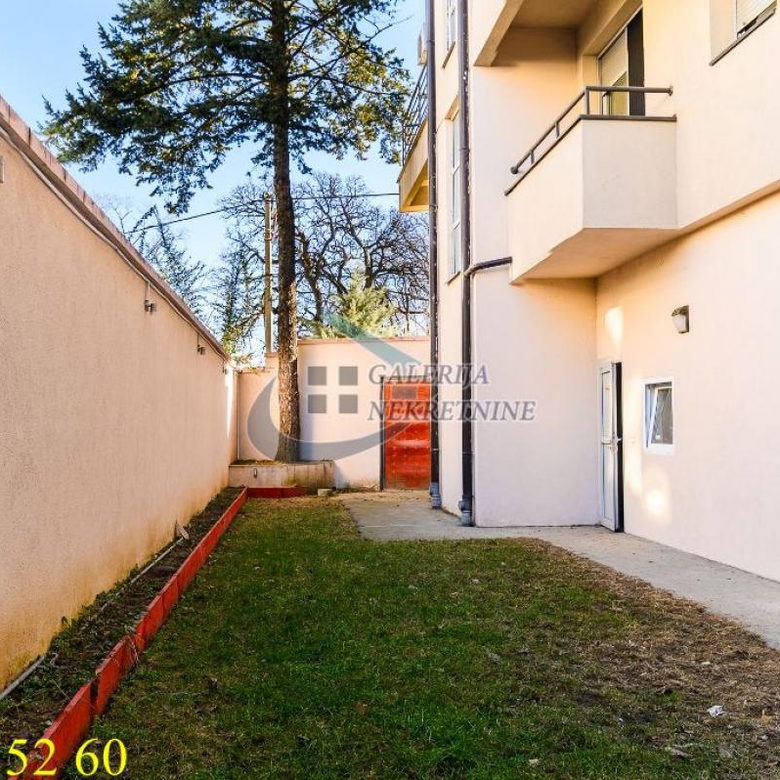 Petosoban stan za izdavanje, Banovo Brdo, Beograd, 195m², 2.500 €/mes
